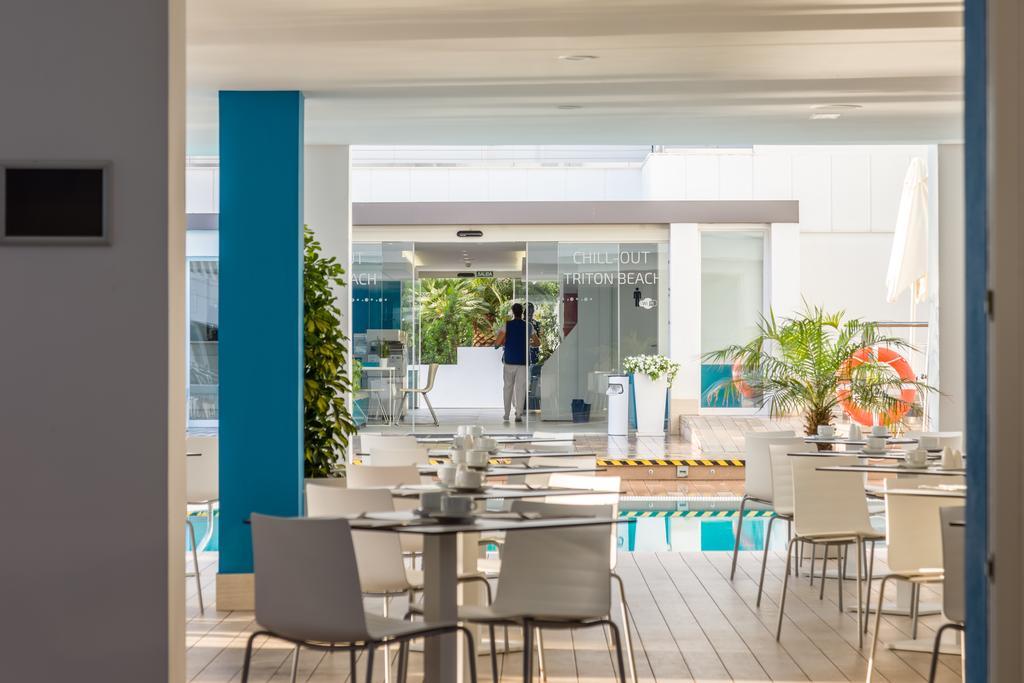 Welikehotel Triton Beach (Adults Only) Cala Ratjada  Luaran gambar